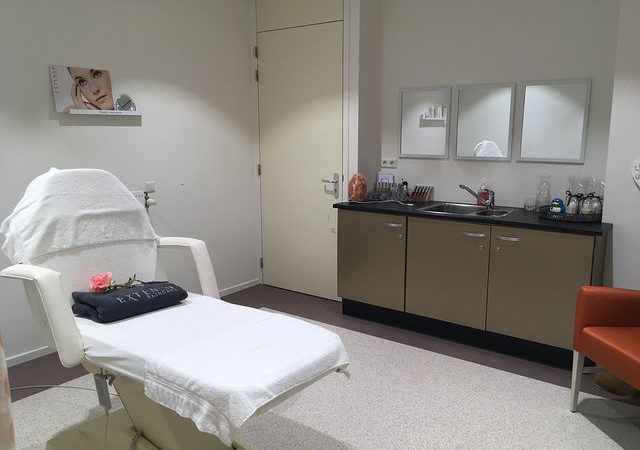 Podejście do pacjenta oraz dyskrecja doktora – gdzie odnaleźć polecanego doktora?